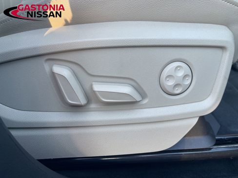 Used 2024 Audi Q5 2.0T Premium Plus image 34