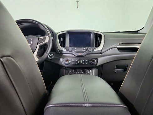 Used 2021 GMC Terrain SLT image 20
