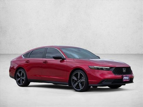 Used 2024 Honda Accord Sport image 3