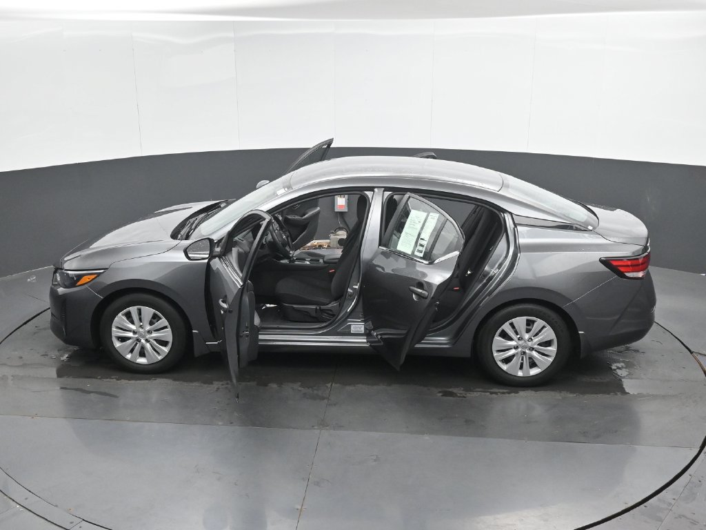 Used 2025 Nissan Sentra S FWD image 47