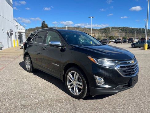 Used 2020 Chevrolet Equinox Premier image 3