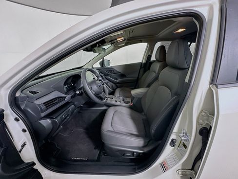 Used 2024 Subaru Crosstrek 2.0i Premium image 13