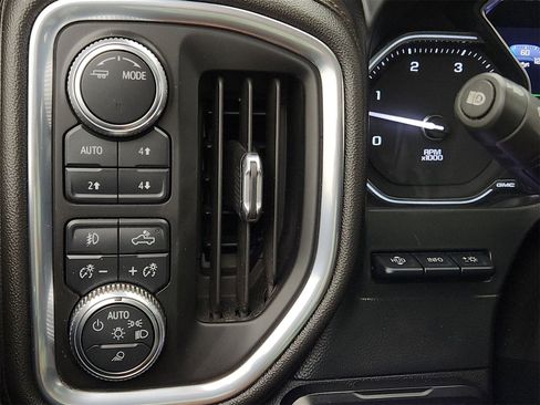 Used 2020 GMC Sierra 3500 AT4 image 39
