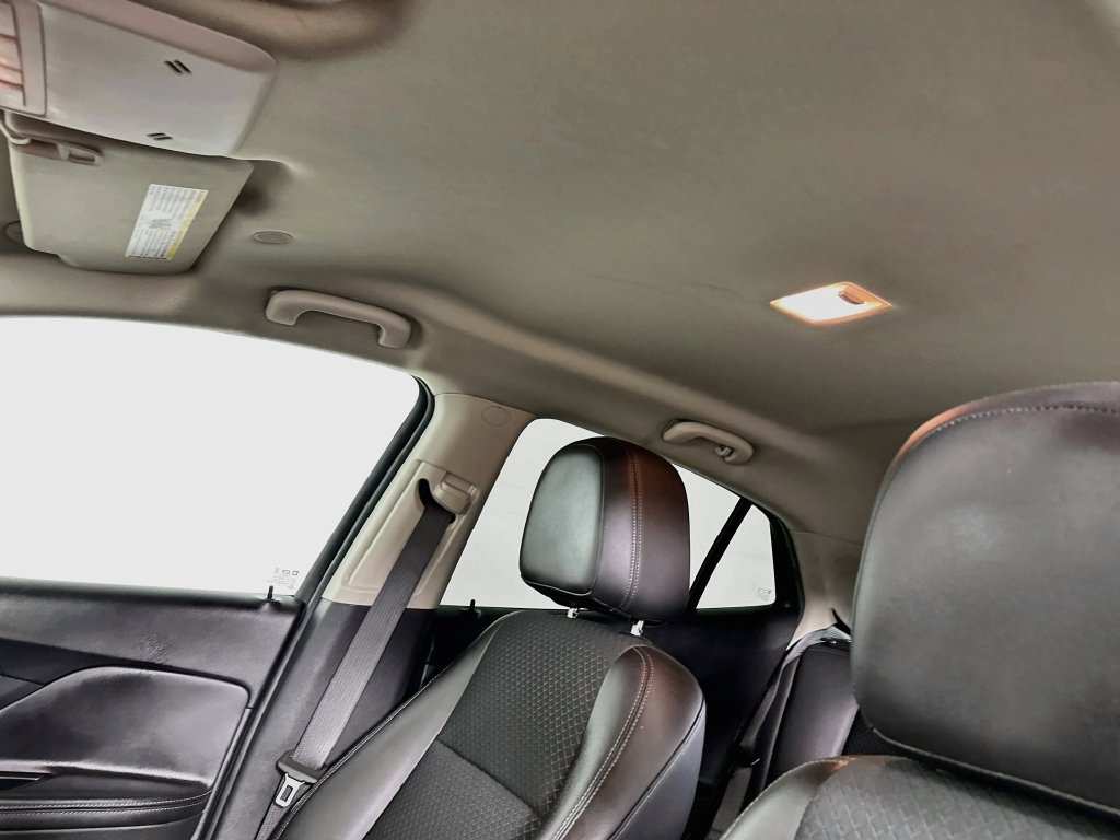 Used 2022 Buick Encore Preferred w/ Safety Package FWD image 11