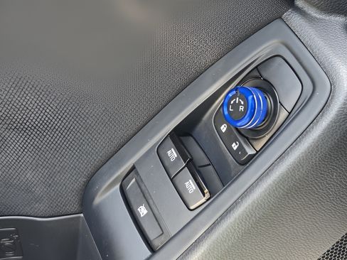 Used 2025 Toyota GR86 RWD image 14