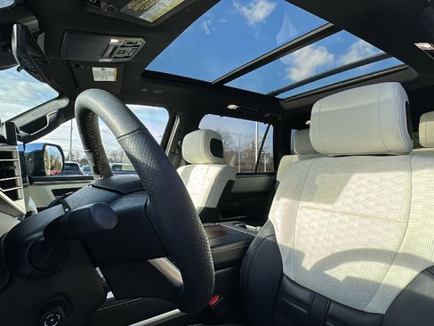 Used 2025 Toyota Sequoia Capstone image 14