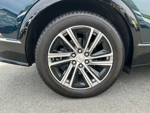 Used 2024 Cadillac Lyriq Luxury w/ LPO, Floor Liner Package image 67