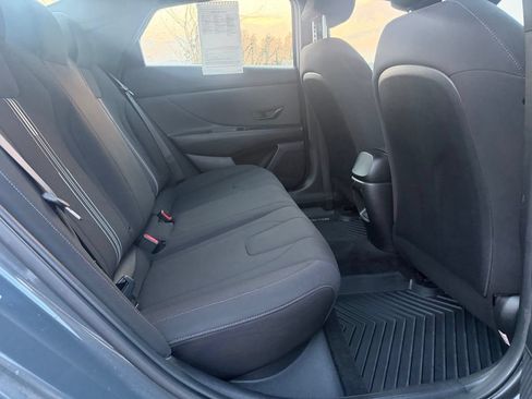 Used 2025 Hyundai Elantra Sport FWD image 26