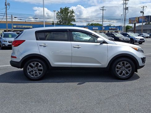 Used 2016 Kia Sportage LX AWD/4WD image 4