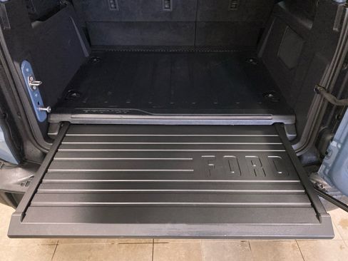 Used 2023 Ford Bronco Everglades image 11