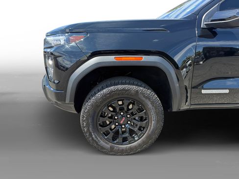 Used 2026 GMC Canyon Elevation RWD image 9
