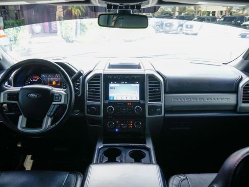 Used 2017 Ford F250 Lariat w/ Lariat Ultimate Package image 27