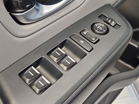 New 2025 Honda Pilot Touring image 19