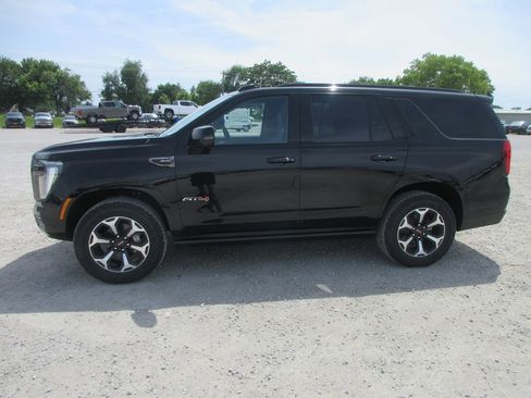 New 2026 GMC Yukon AT4 w/ AT4 Premium Plus Package AWD/4WD image 7