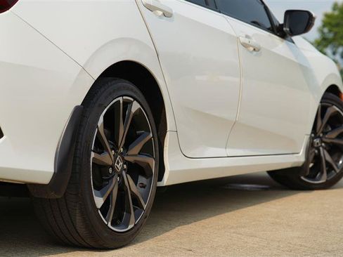 Used 2021 Honda Civic Sport image 16