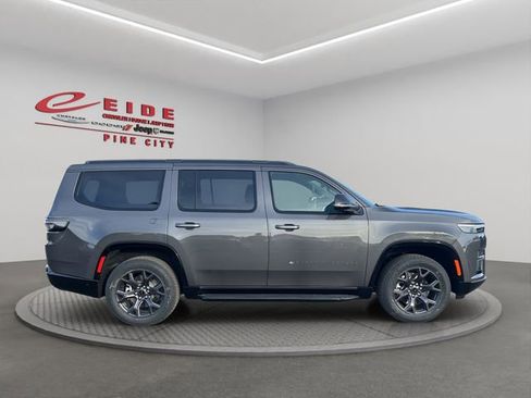 New 2026 Jeep Grand Wagoneer Limited w/ Convenience Group I image 6