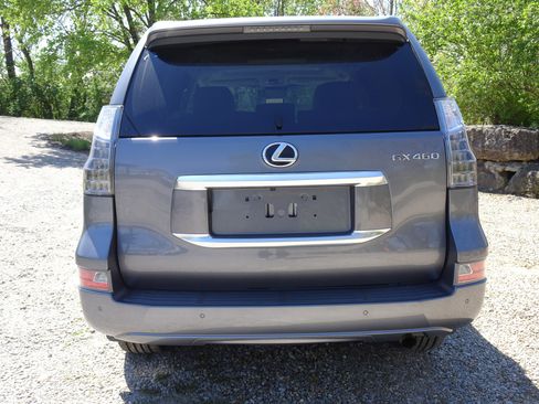 Used 2021 Lexus GX 460 Premium w/ Premium Package image 4