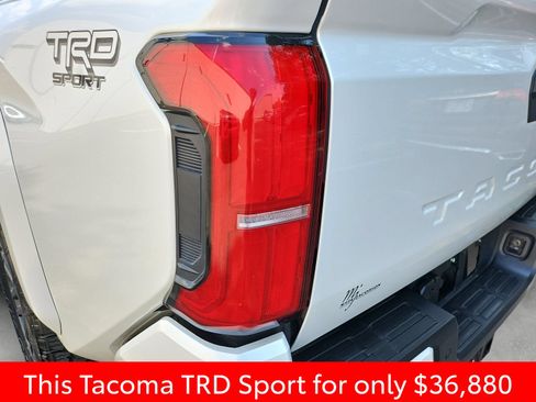 Used 2024 Toyota Tacoma TRD Sport w/ TRD Sport Upgrade Package RWD image 21