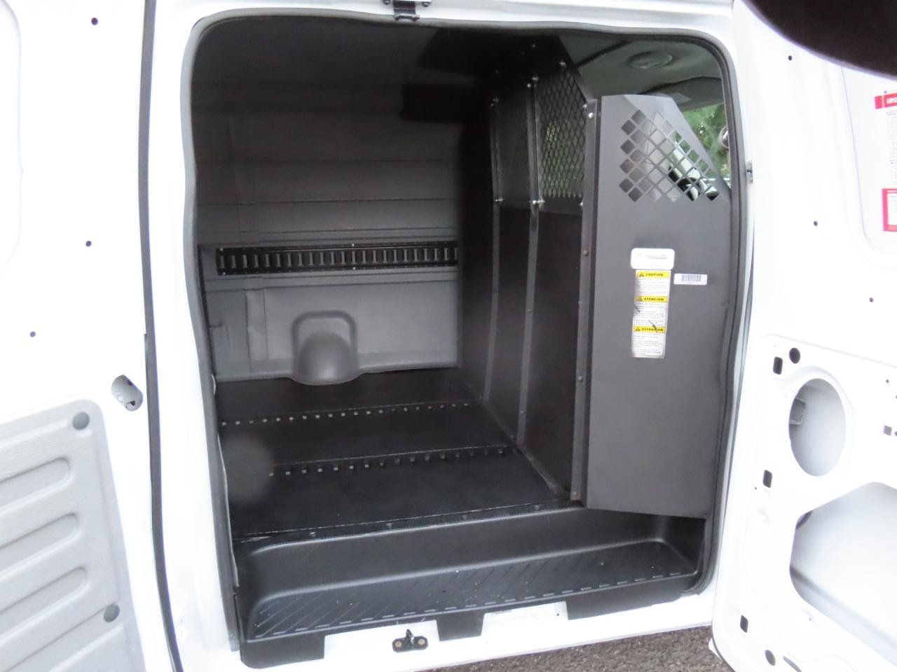Used 2012 Ford E-150 and Econoline 150 RWD image 18