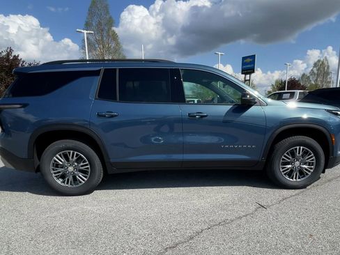 New 2025 Chevrolet Traverse LT w/ Enhanced Driving Package image 45