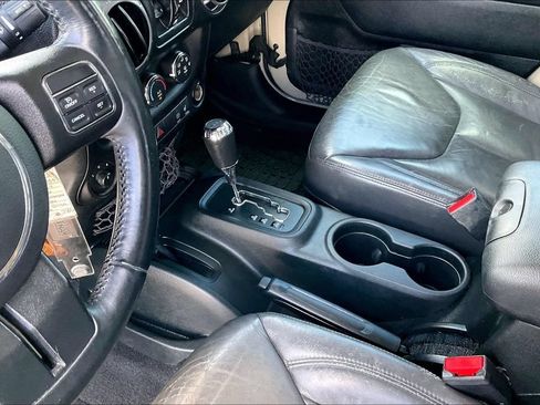 Used 2017 Jeep Wrangler Unlimited Sport w/ Quick Order Package 24S AWD/4WD image 14