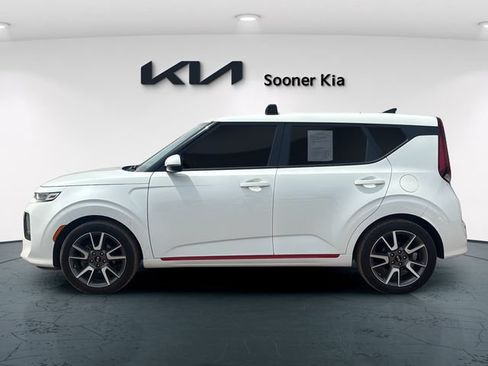 Used 2021 Kia Soul GT-Line FWD image 3
