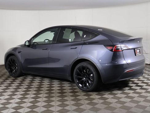 Used 2023 Tesla Model Y Long Range AWD/4WD image 10