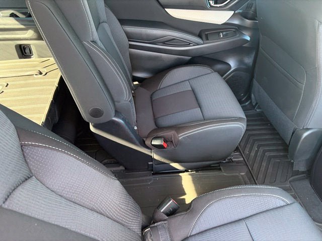 Used 2022 Subaru Ascent Premium w/ Convenience Package AWD/4WD image 8