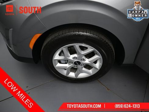 Used 2025 Kia Soul LX w/ LX Technology Package FWD image 31