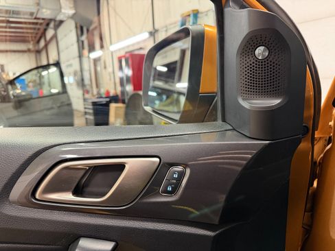 Certified 2019 Ford Ranger Lariat w/ Equipment Group 501A Mid image 11