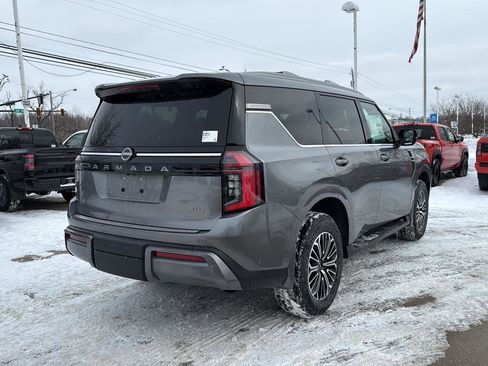 New 2026 Nissan Armada SL w/ Captain's Chari Seat Package image 5