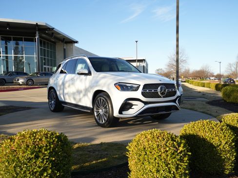 New 2026 Mercedes-Benz GLE 450 4MATIC image 1