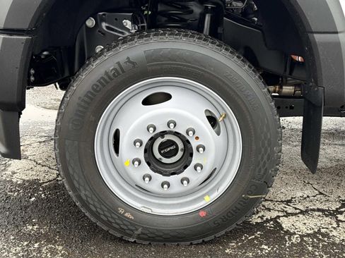 New 2026 Ford F450 XL w/ XL Chrome Package image 9