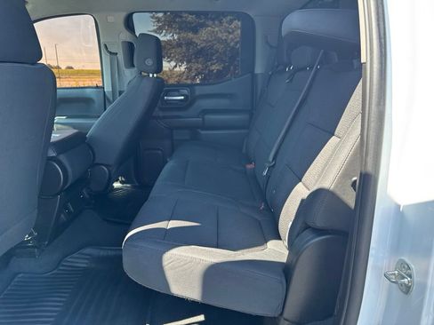 Used 2020 Chevrolet Silverado 1500 Custom w/ Custom Value Package AWD/4WD image 14