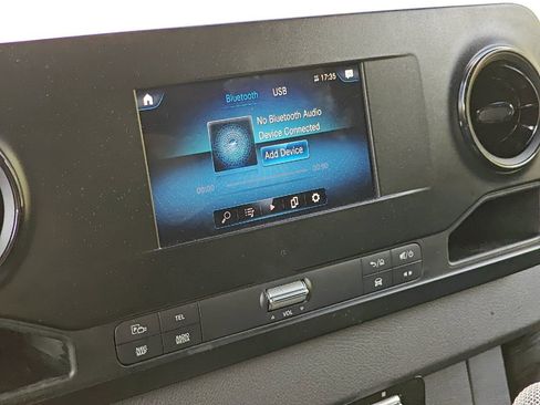 Used 2019 Mercedes-Benz Sprinter 2500 image 15