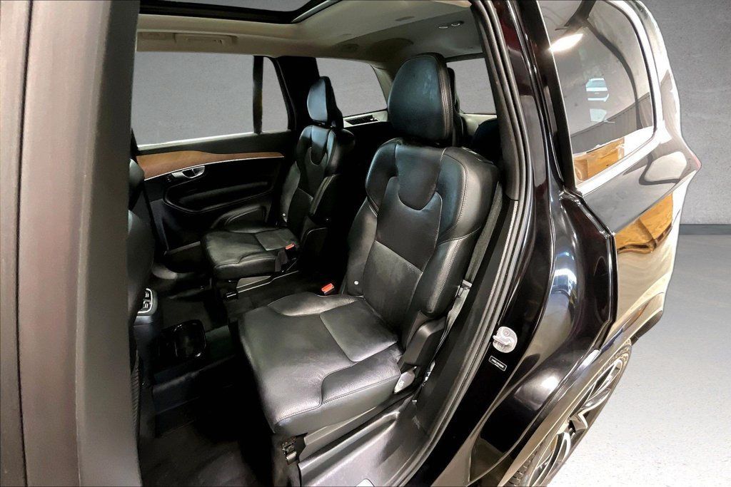 Certified 2024 Volvo XC90 B6 Plus AWD/4WD image 23