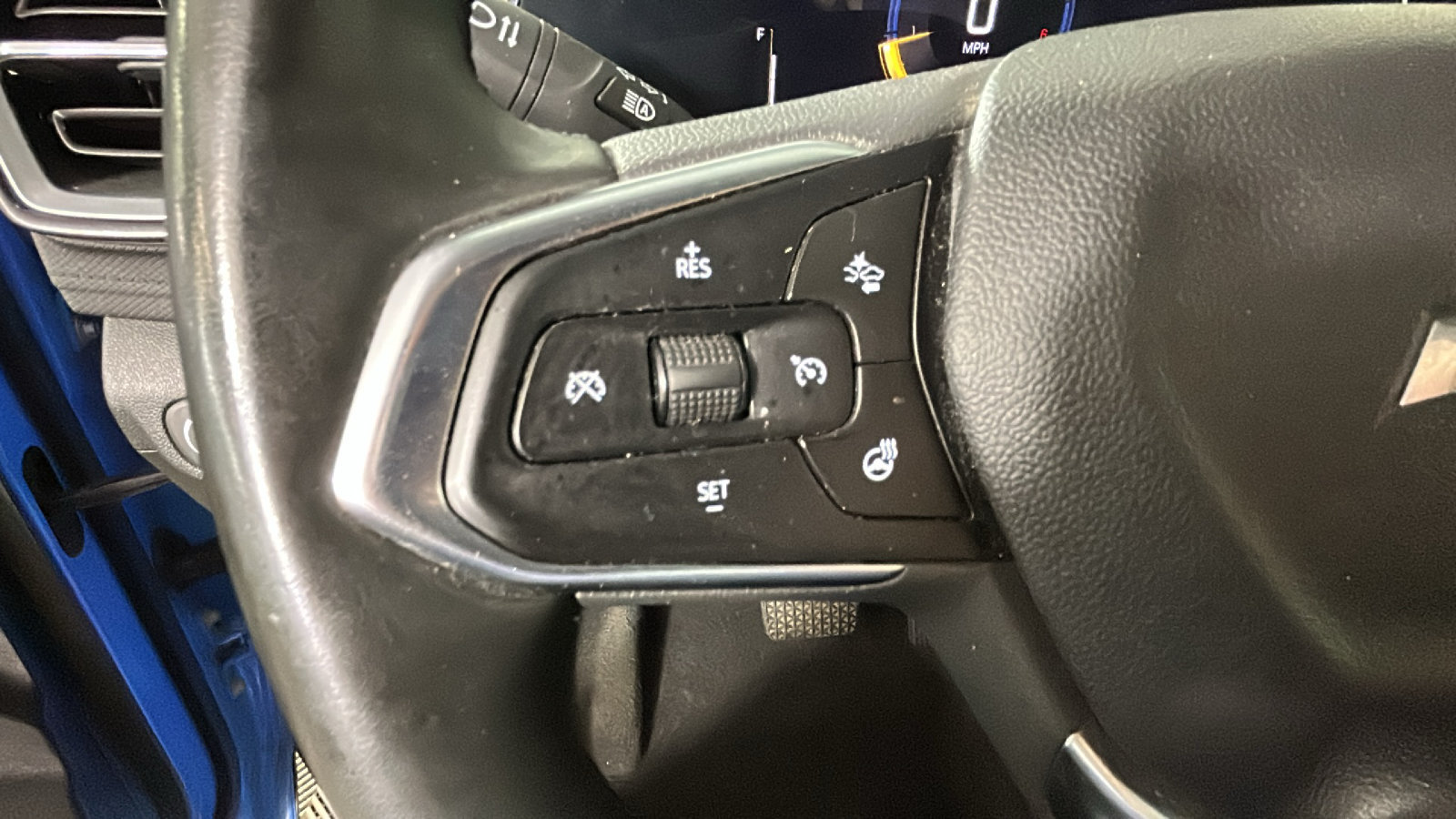 Used 2024 Chevrolet TrailBlazer LT w/ LT Cold Weather Package FWD image 19