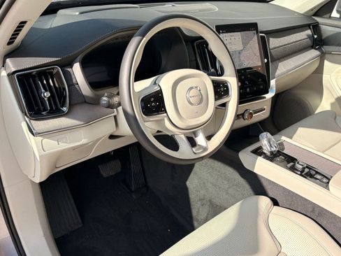 Certified 2026 Volvo XC90 B6 Ultra w/ Protection Package image 4