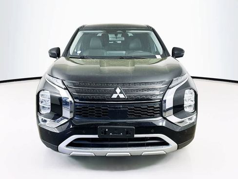 Used 2024 Mitsubishi Outlander SE image 6