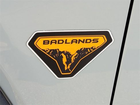 Certified 2022 Ford Bronco Badlands image 16