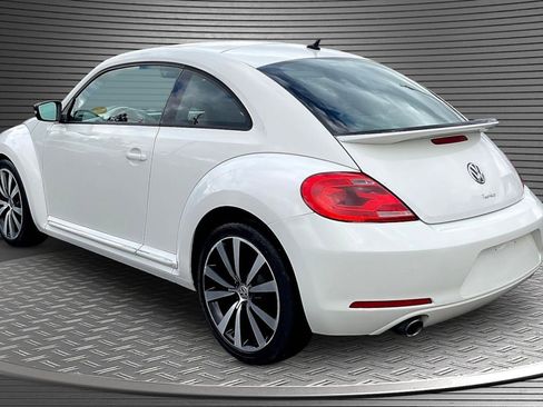 Used 2012 Volkswagen Beetle Turbo image 4