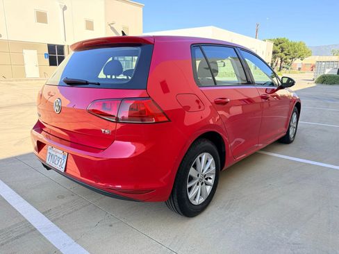 Used 2016 Volkswagen Golf S image 5