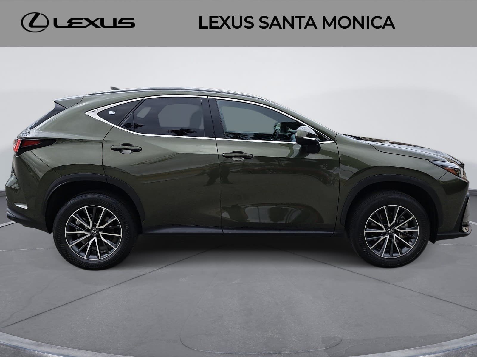 Used 2024 Lexus NX 350h AWD image 4