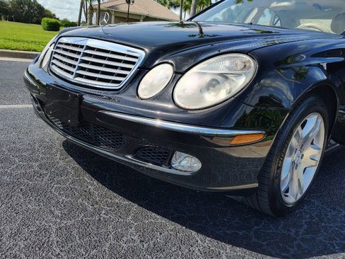 Used 2003 Mercedes-Benz E 500 Sedan image 4