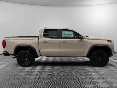 New 2026 GMC Canyon Elevation w/ Convenience Package image 8