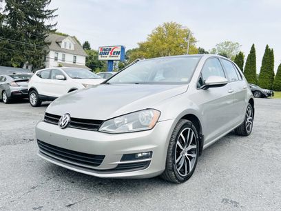 Used 2017 Volkswagen Golf SE
