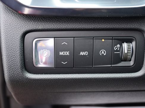 New 2026 GMC Acadia AT4 w/ Luxury Package AWD/4WD image 28