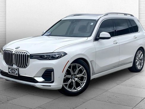 Used 2022 BMW X7 xDrive40i w/ Executive Package AWD/4WD image 13