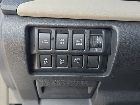 Used 2023 Subaru Forester Limited image 27