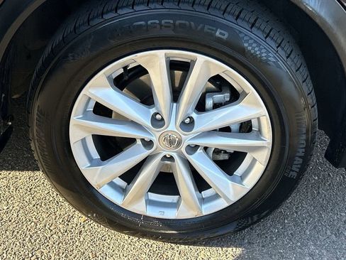 Used 2017 Nissan Rogue Sport SV FWD image 7
